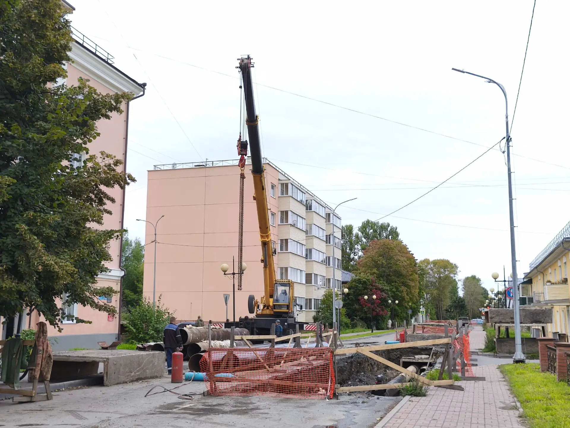 РЕМОНТ ТЕПЛОТРАССЫ-600 НА УЛ.М.ГОРЬКОГО