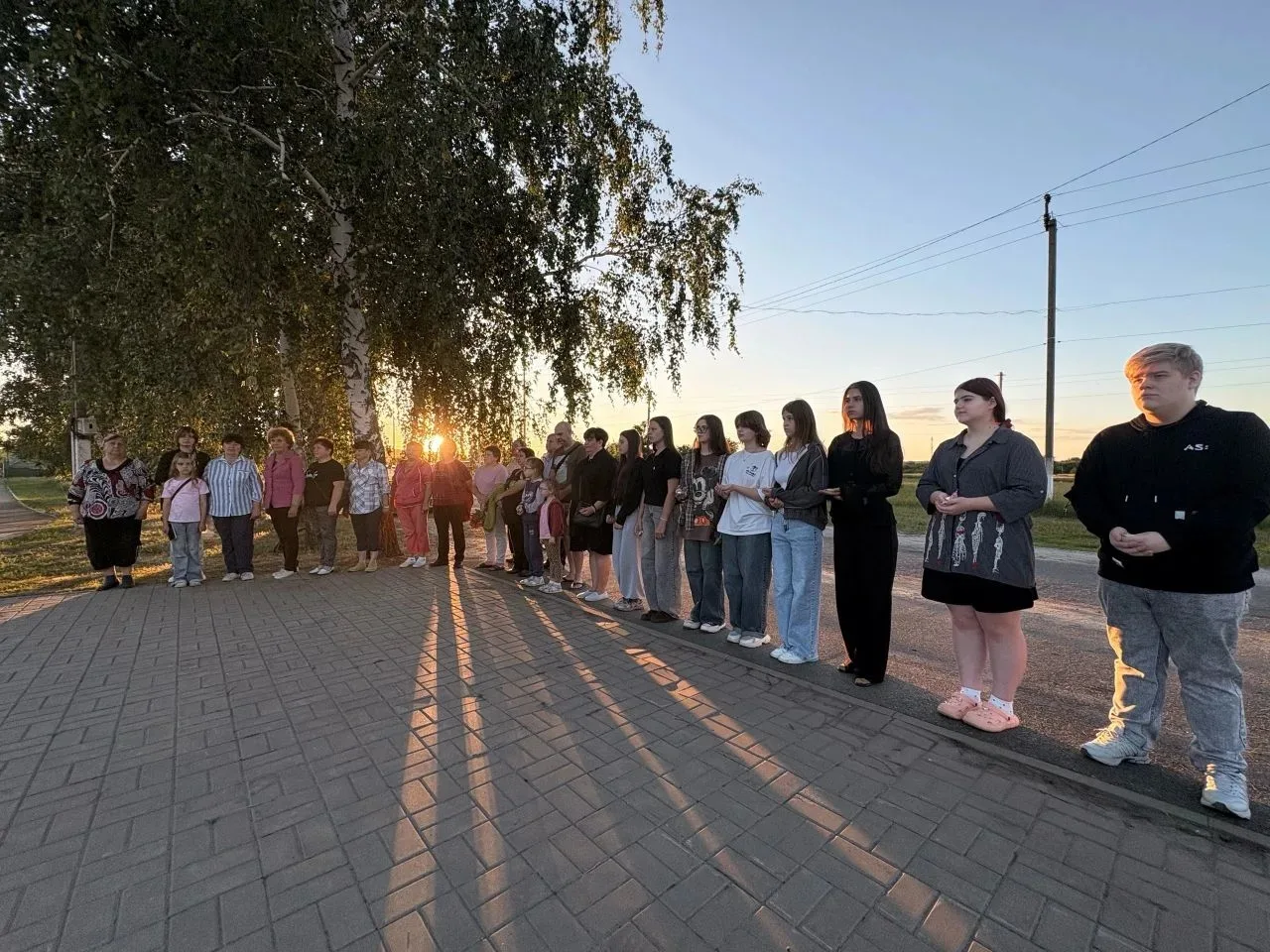 🕯️ Накануне Дня памяти и скорби в посёлке Пятницкое прошла Всероссийская акция «Свеча памяти». 🕯️А
