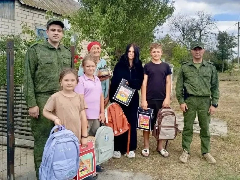 📚 В преддверии Дня знаний офицеры СК России оказали адресную помощь многодетной семье ...