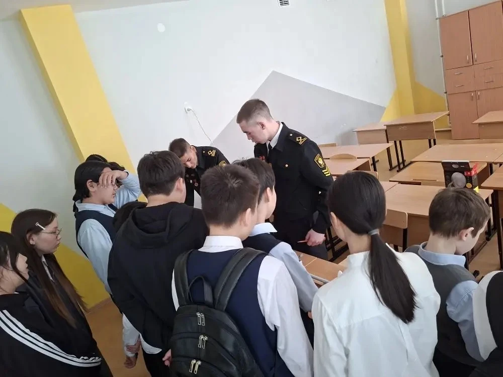 ПРОФОРИЕНТАЦИЯ В ДЕЙСТВИИ.  Сотрудники отдела профориентации и взаимодействия с потребителями ЯИВТ О