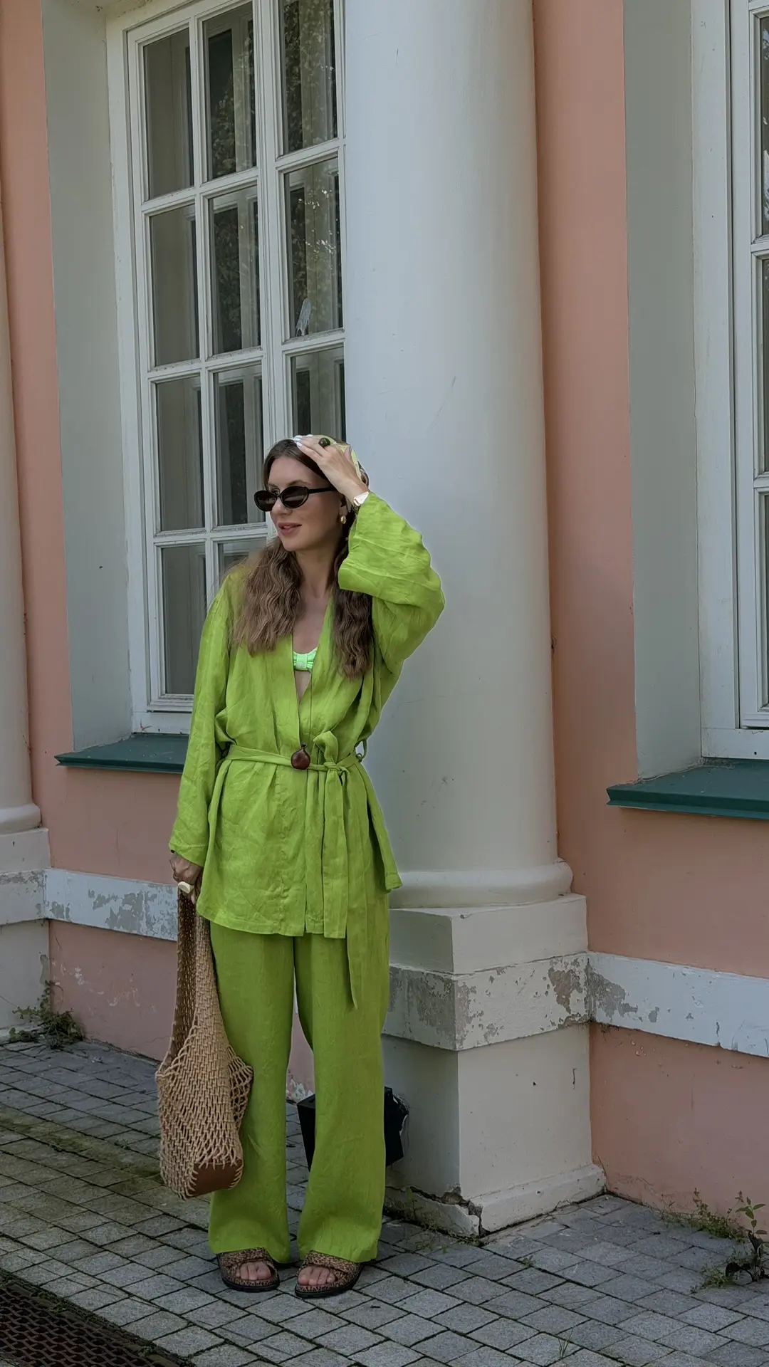 Вот такой ооочень яркий лучок сегодня! 🌿

Лето – это лен, а лен – это лето)) Поэтому призываю носит