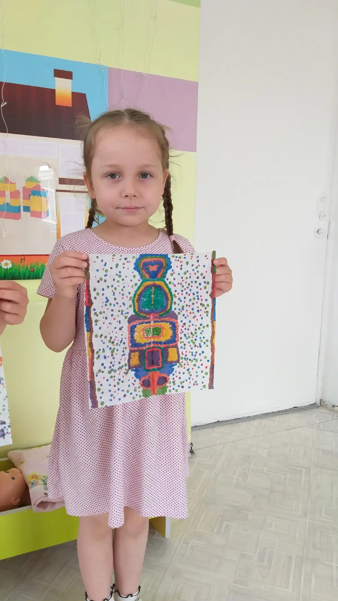 Лето это время чудес, солнца, летних прогулок и игр. А когда погода не радует, и на улице дождь, то 