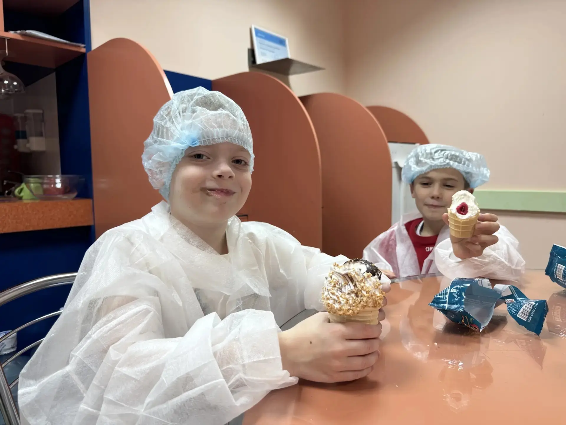 🍦 #ДобраяСуббота Сладкое путешествие 1 «Б» класса!  Ученики 1 «Б» класса вместе с классным руководит