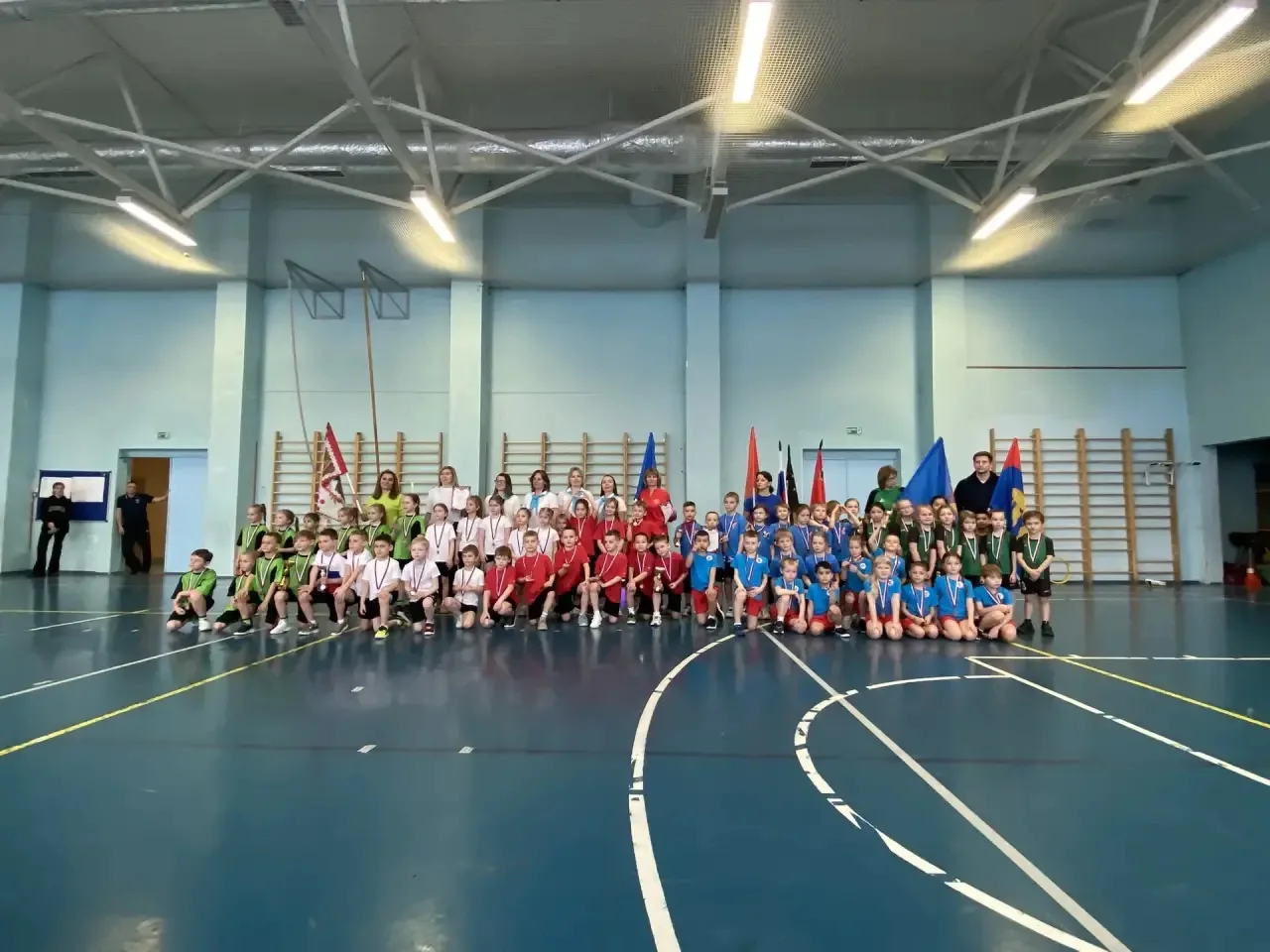 🔥 Сегодня наши ребята показали отличный результат на соревнованиях!  На площадке МБОУ СОШ «Лига перв