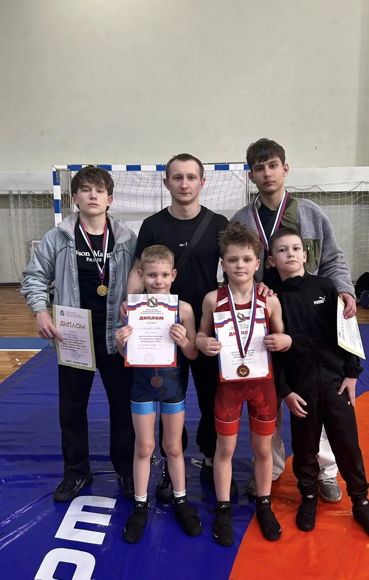 🏆 Успех наших борцов на межрегиональных соревнованиях в Курске!