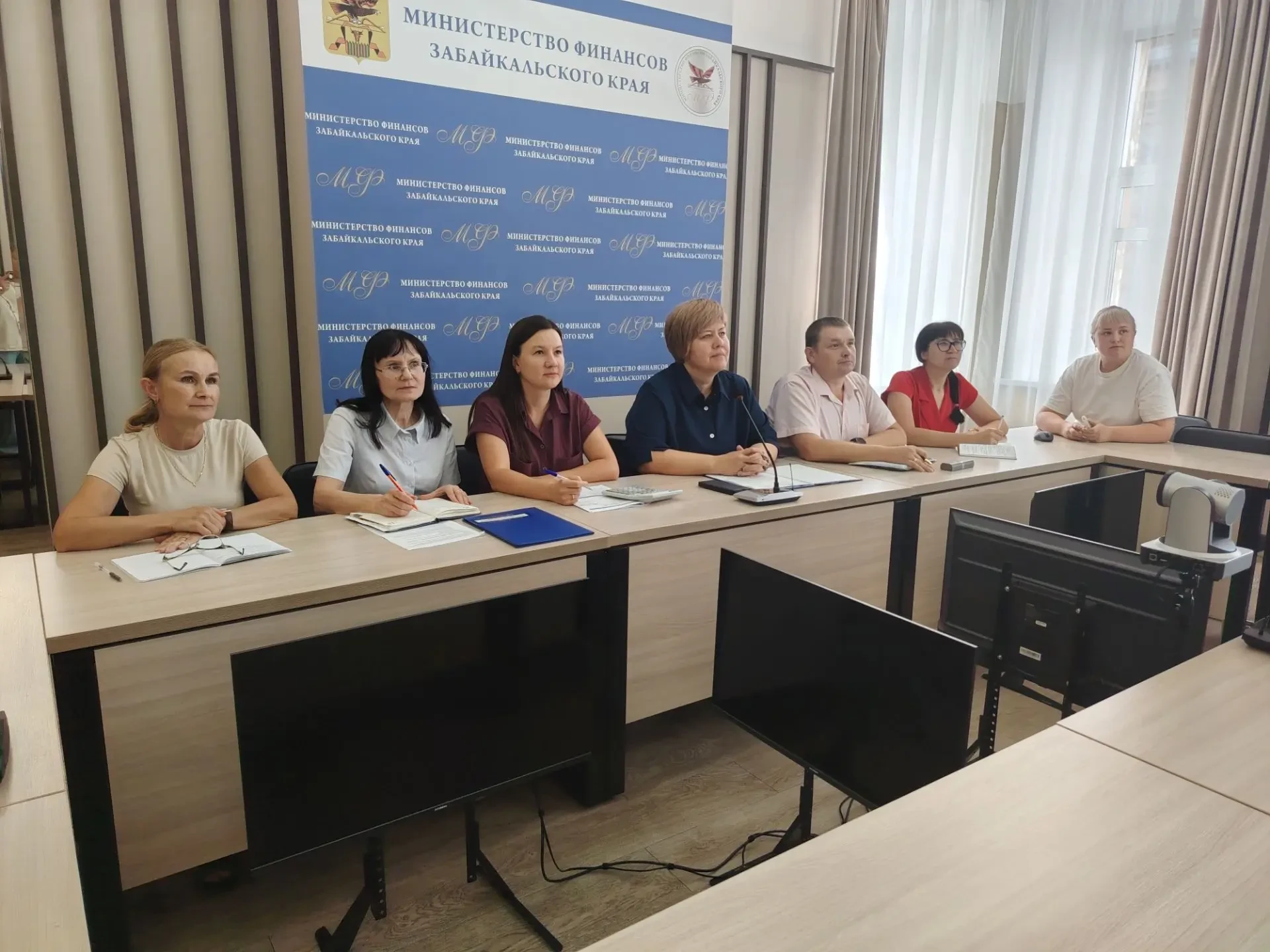 В Забайкалье обсудили способы увеличения доходов регионального бюджета. На заседании пр...
