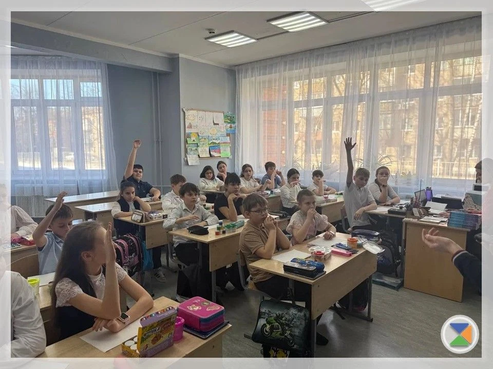 ❗️ «ОСТОРОЖНО, ТОНКИЙ ЛЁД» ❗️   Обручающимися 8 и 9 кадетских классов  нашей школы была проведена бе