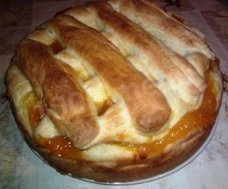 🥧 Сладкий постный пирог с вареньем без яиц

Ингредиенты

• Пшеничная мука — 500 г
• Сахар — 3 ст. л