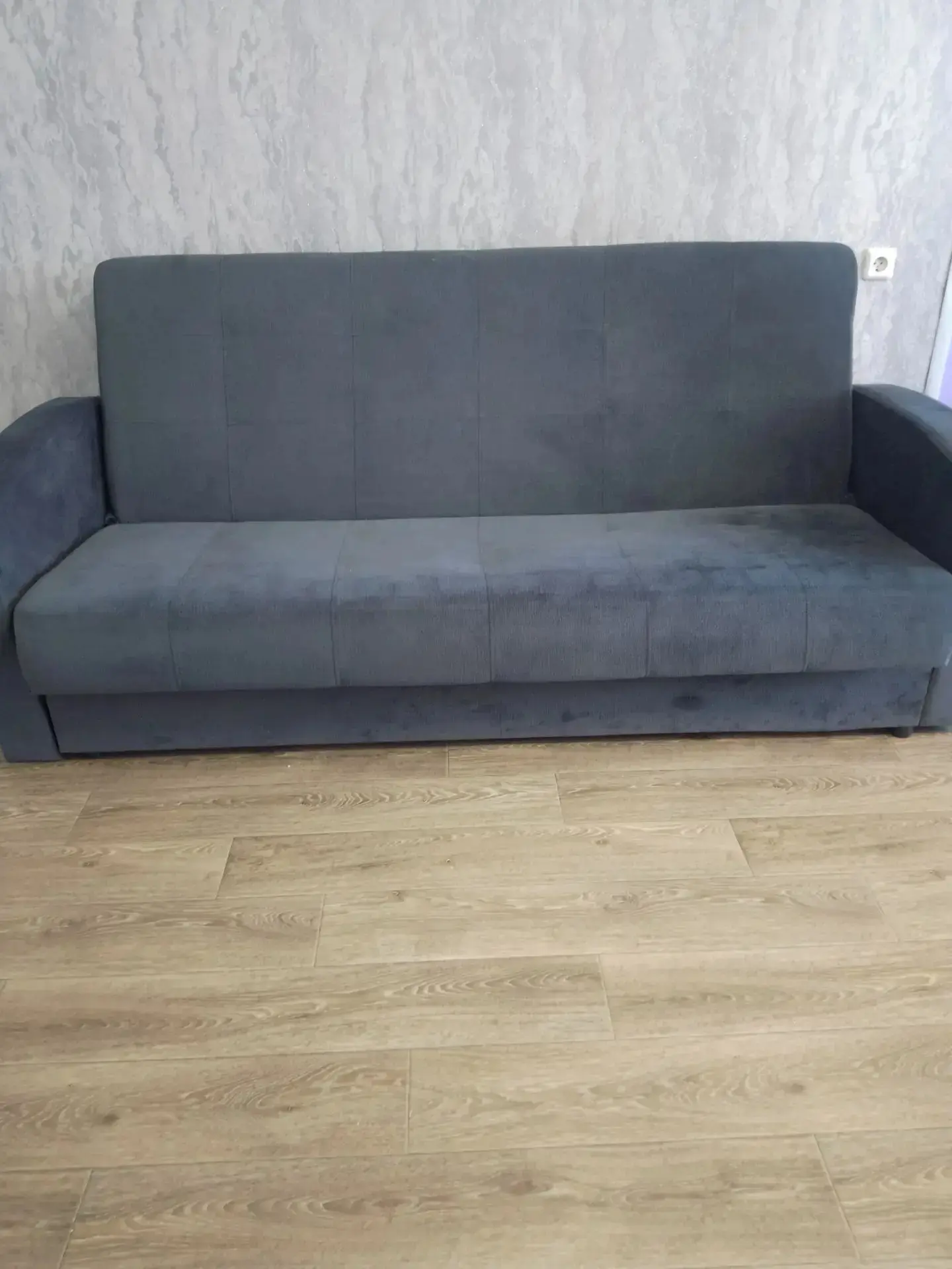 Продаем  15 тысяч. Торг уместен.                   89053506915 Гульнур