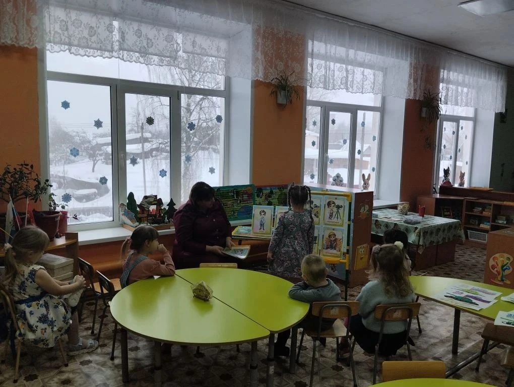 В рамках реализации программы «Семья — это Мы» в феврале месяце ребята 3–5 лет продолжи...