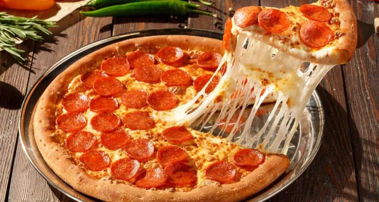 Пицца в обмен на вопросы о СУБД 🍕