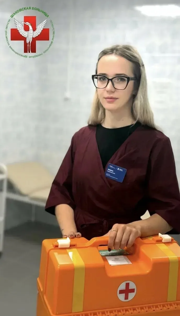 🤝«Побольше бы таких специалистов!». Жители Шаховской благодарят фельдшера Полину Перову за оказанну