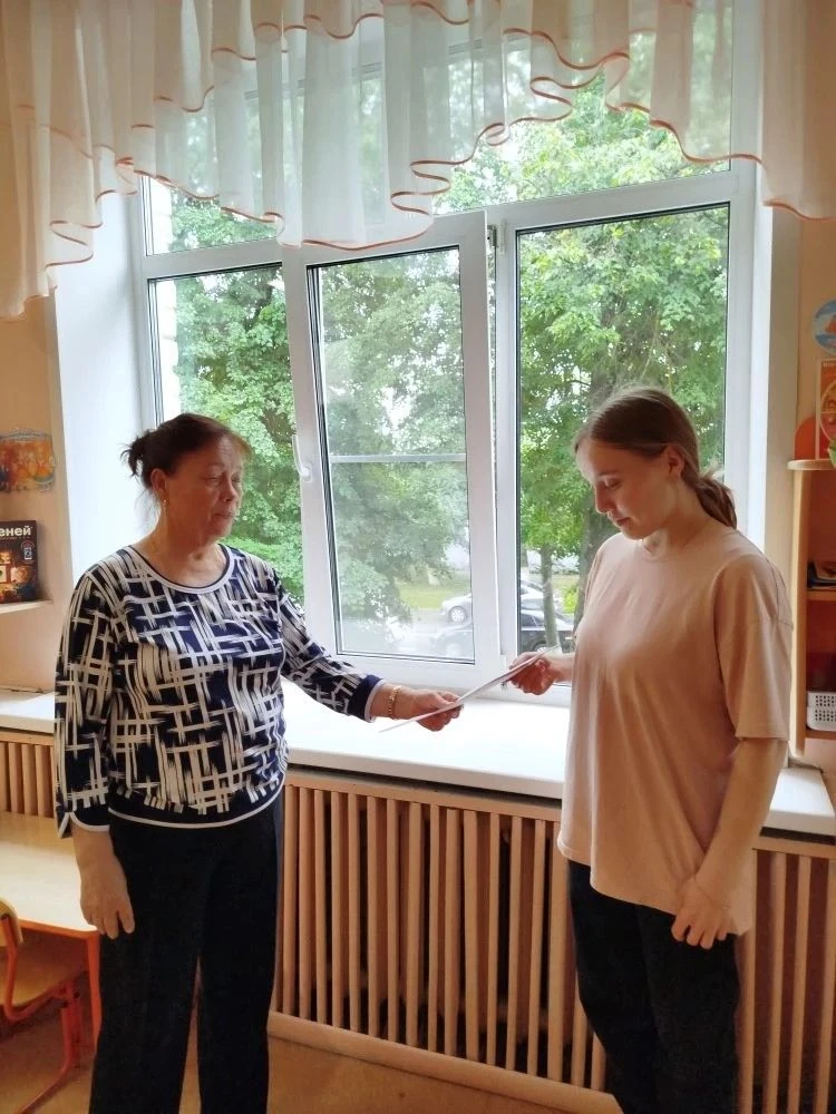 В детском саду педагог-наставник Раиса Алексеевна провела консультацию для молодых коллег на тему «О