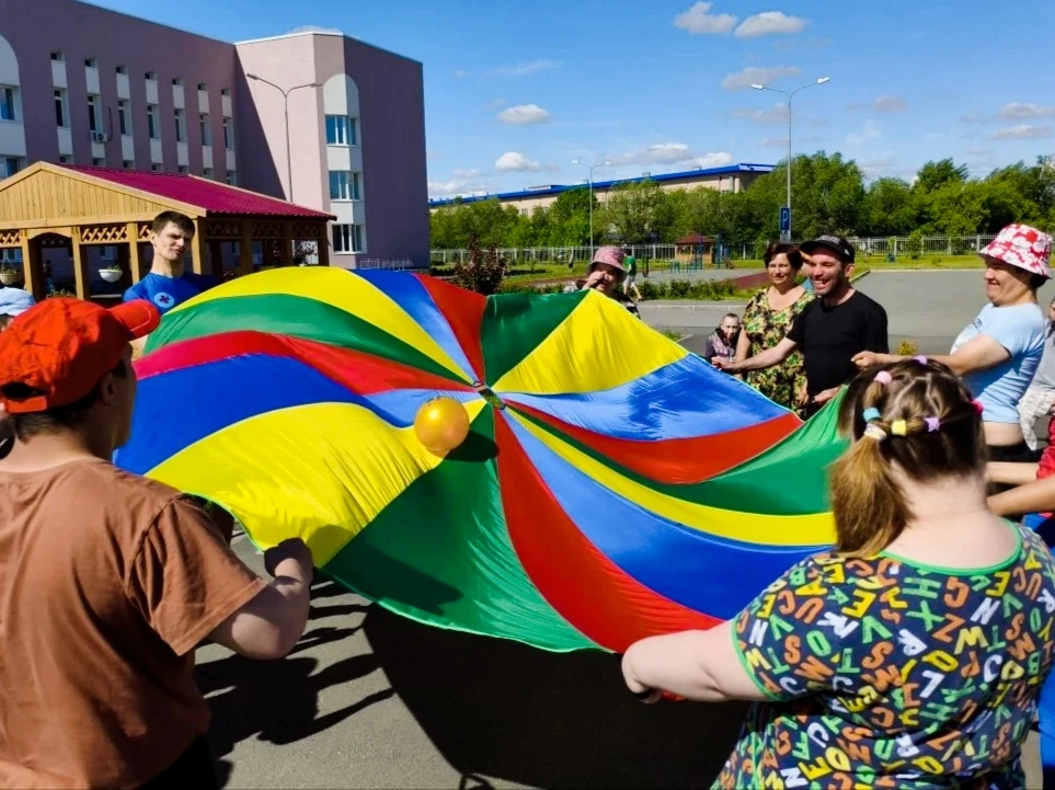 ЕСЛИ ЗОНТИК ВЗЯТЬ С СОБОЙ,