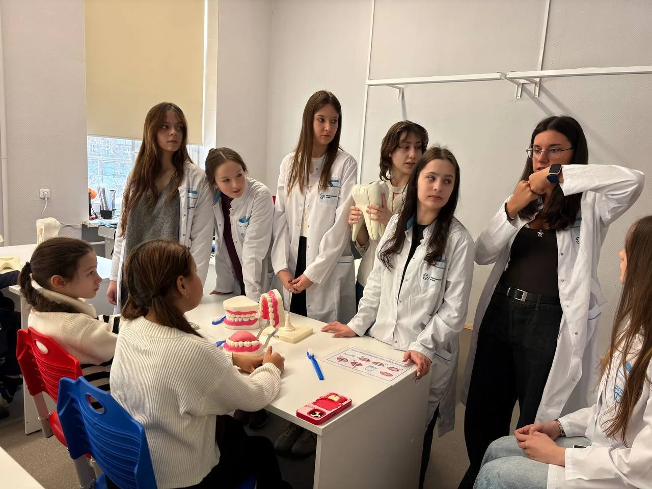🧬 Фестиваль науки  📍 Ленинский проспект, 34А 📍 Ленинский проспект, 43А  😍 Ученики профильных классов