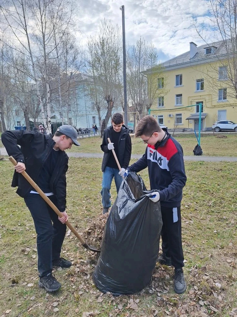 Традиционный весенний субботник  "Мы за чистоту"