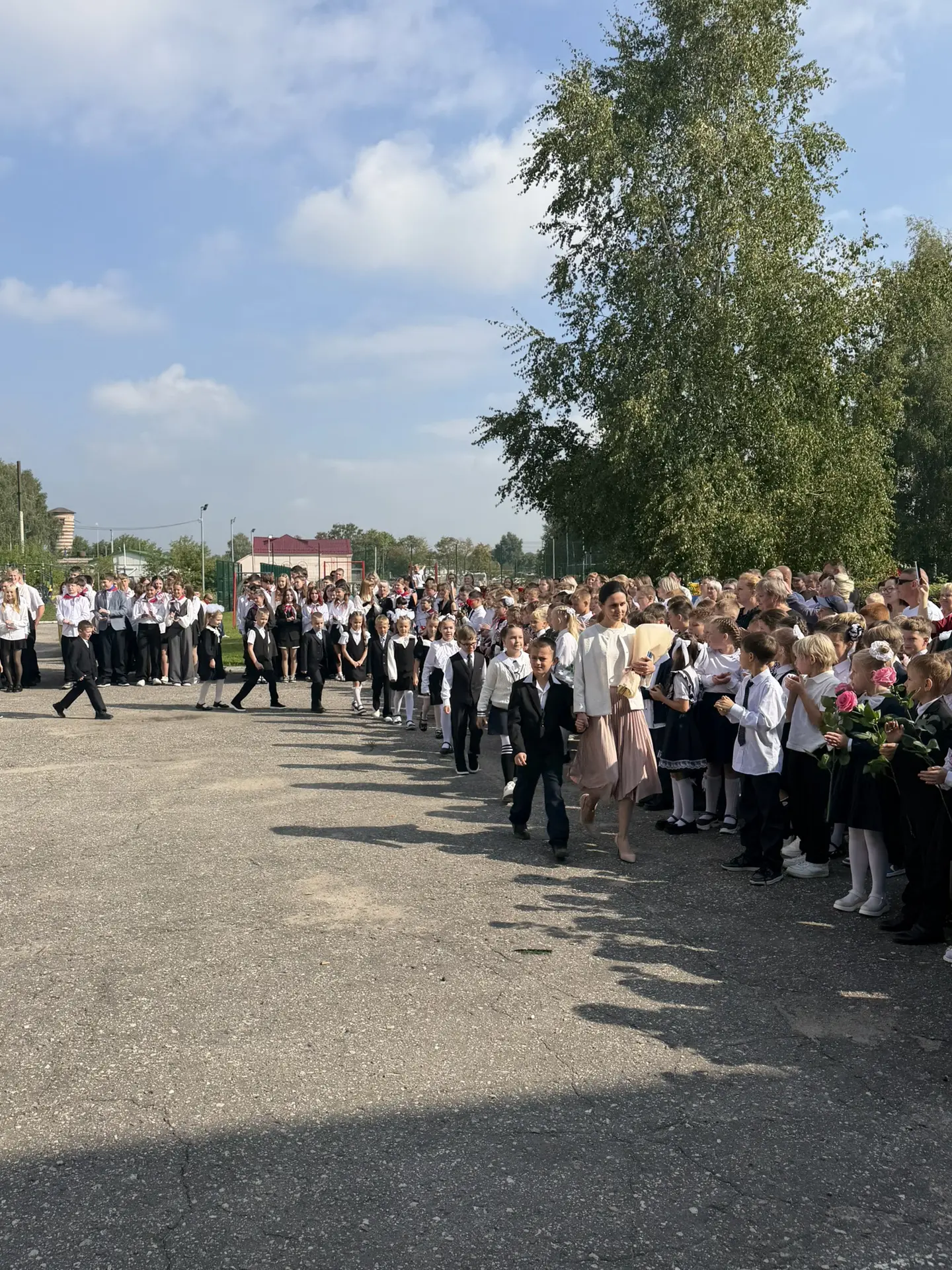 🔔🌷В МБОУ Ковардицкой СОШ прошла торжественная линейка, посвященная Дню знаний!
