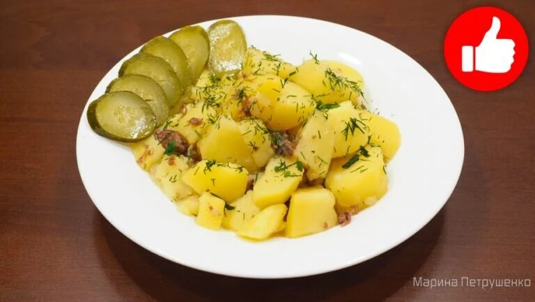 Тушеная картошка с тушенкой в мультиварке