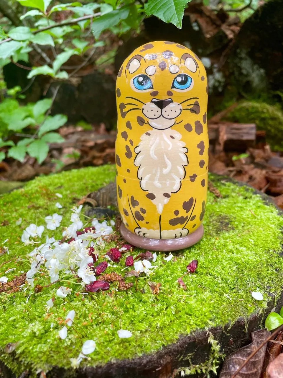Леопард-матрёшка у вас на полке 🐆

Большая редчайшая кошка — теперь и в виде матрёшки! Такое издели