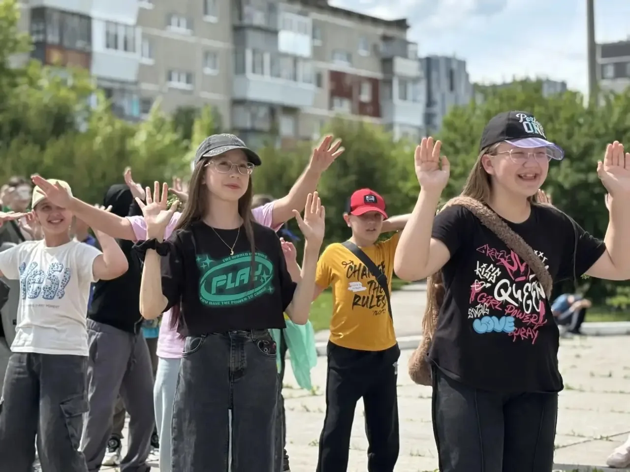 Сегодняшний день в лагере был максимально насыщенным, познавательным и творческим. Мы успели всё: от