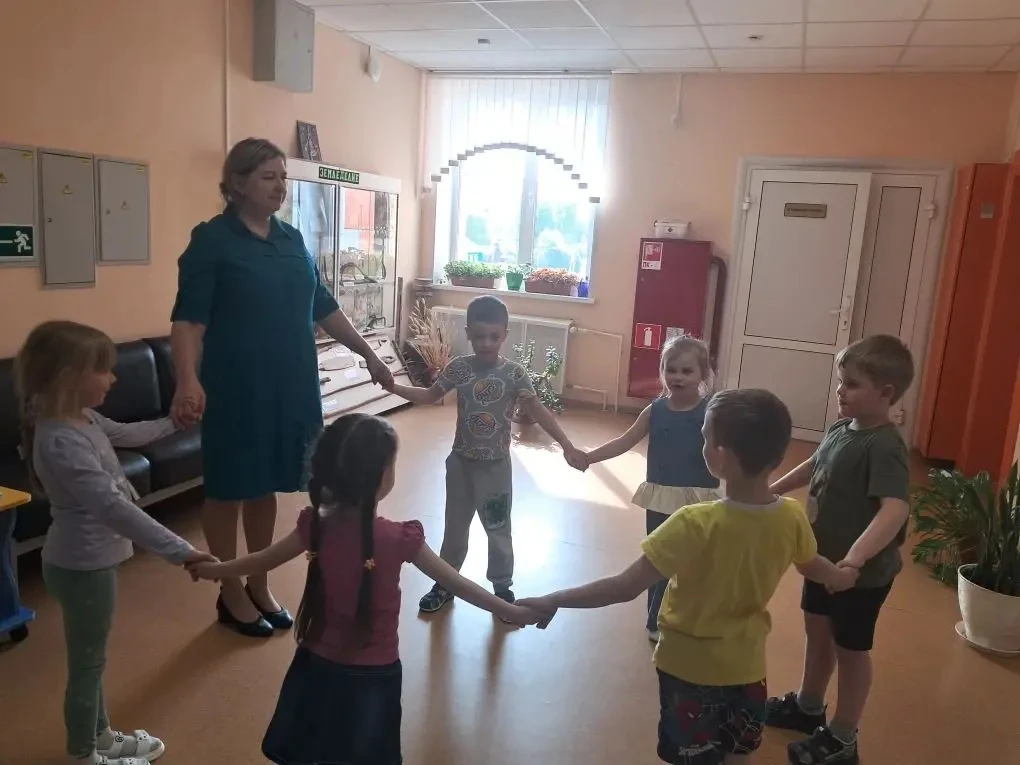 Что такое доброта? Таким вопросом задались воспитанники старшей логопедической группы и...