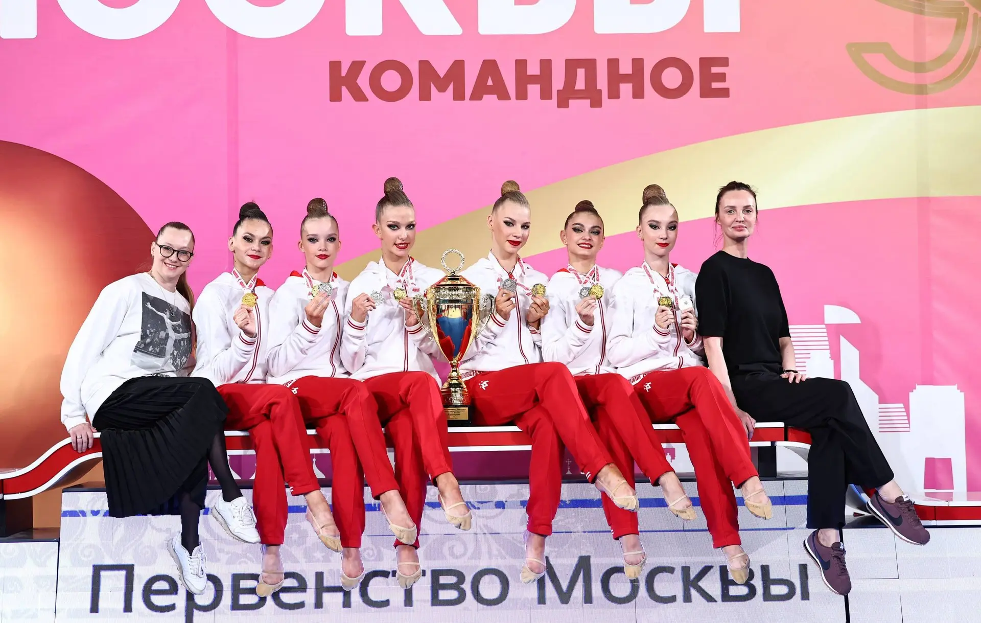 СШОР «МГФСО» приглашает на просмотр гимнасток в команду группового упражнения тренера-п...
