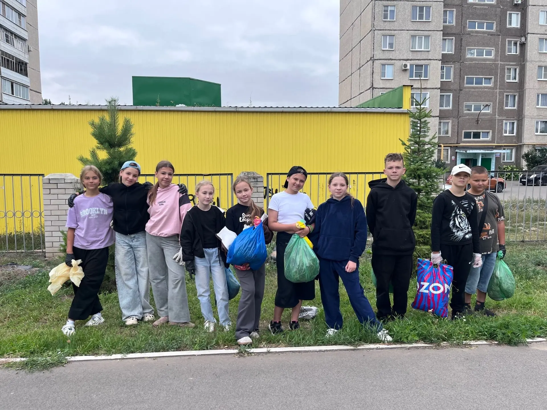 Трудовая практика в 5 Г классе! 
17 июля наш класс впервые принял участие в трудовой практике. Летни