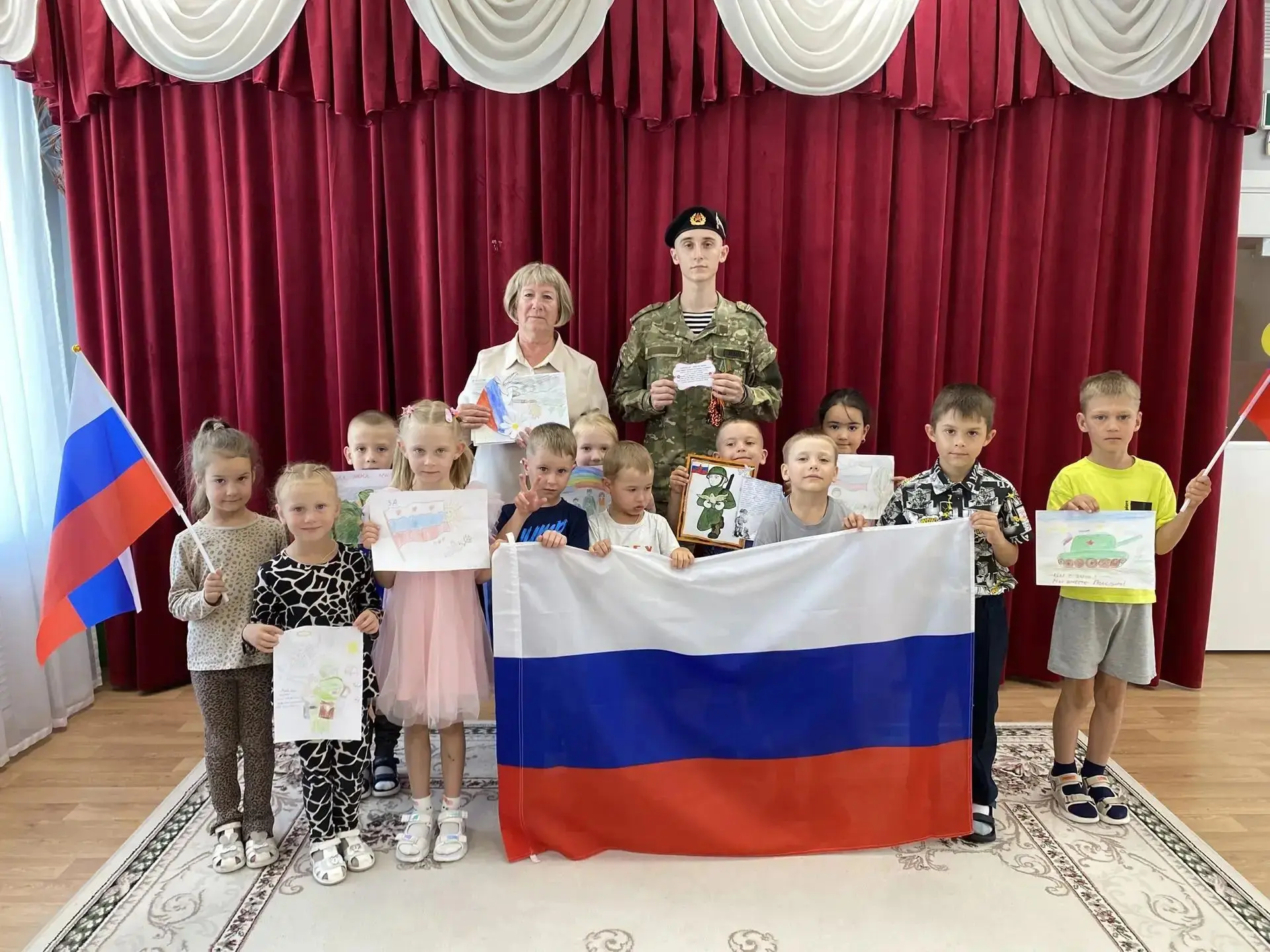 ТРИ ЦВЕТА РОДИНЫ🇷🇺