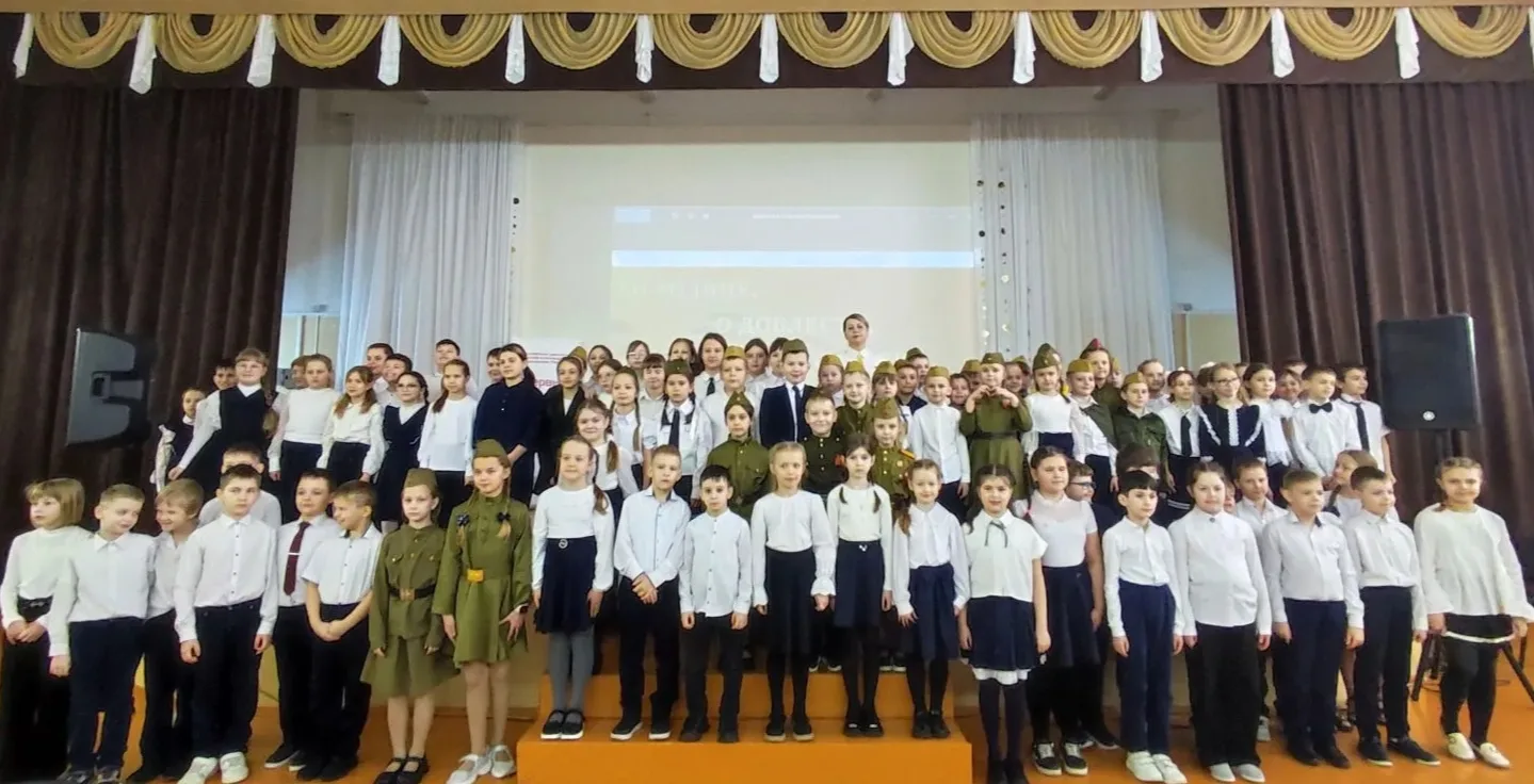 В преддверии 🎖"Дня Защитника Отечества" в МБОУ "Гимназия" г. Моршанска прошел 🇷🇺патриотический Фести