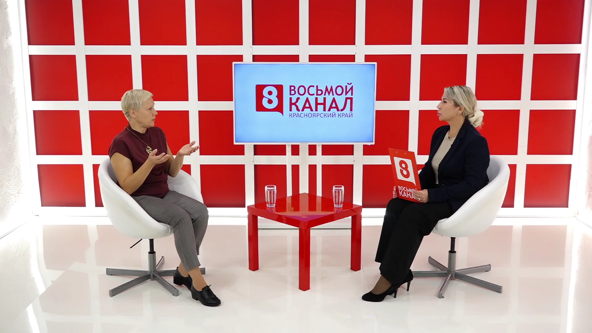 Интервью на 8 канале. Галина Орлова, Ирина Соломатина