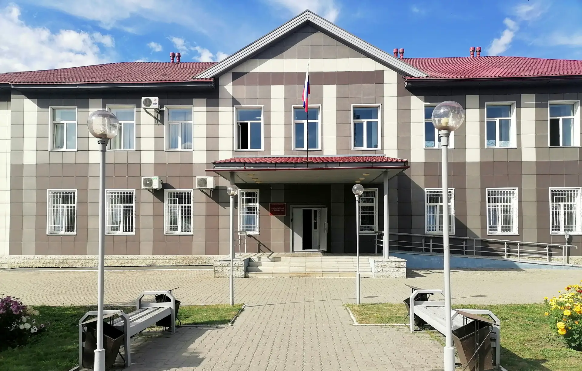 ⚖ В производстве Новоалтайского городского суда находится уголовное дело в отношении Ф., обвиняемого