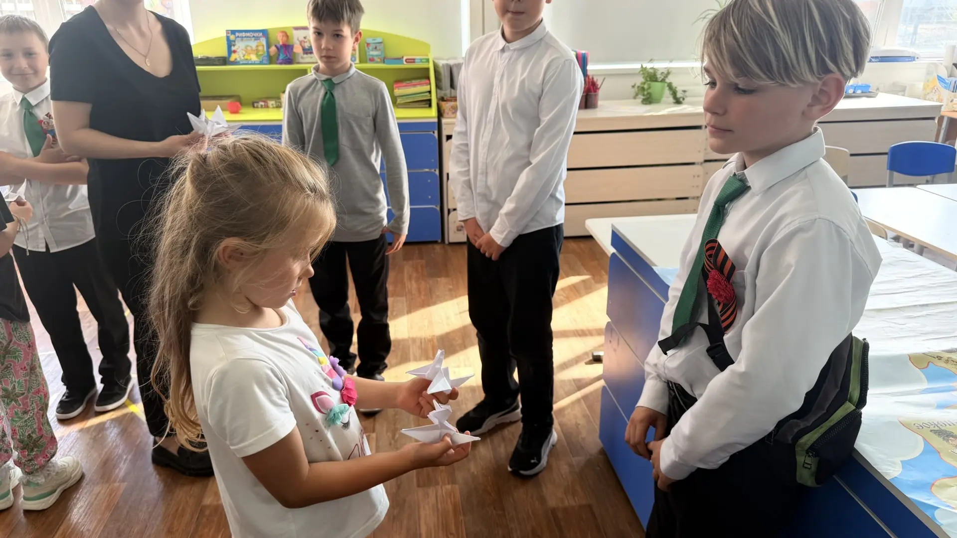 🕊️ Журавли Победы: память, которая объединяет поколения 🕊️  Сегодня ученики 4 «А» класса, участники 