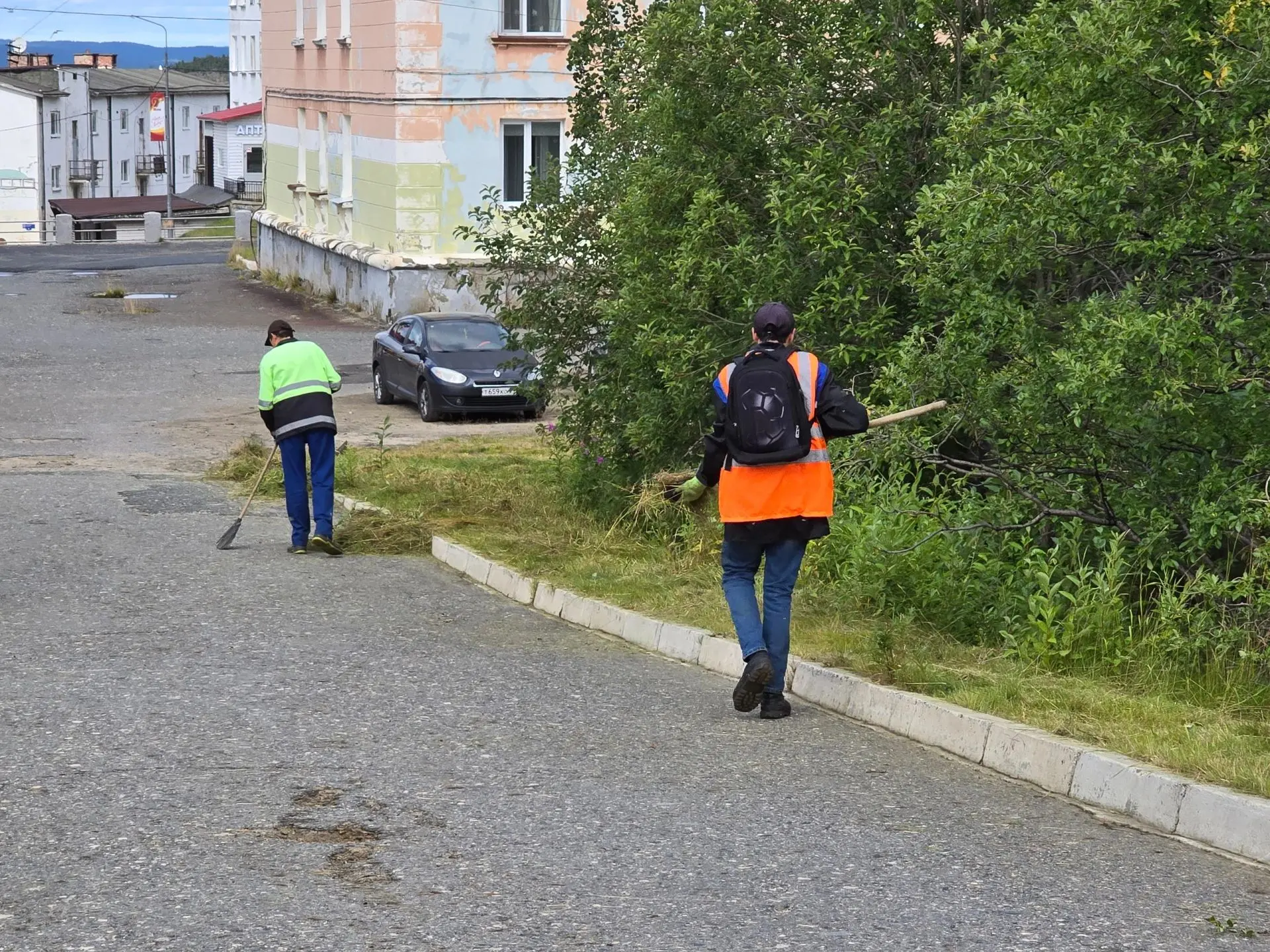 🌳 Округ становится уютнее с каждым днём