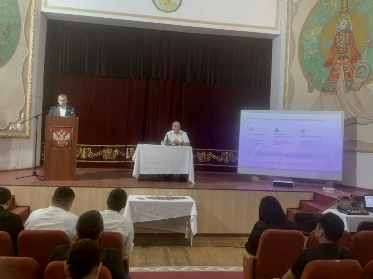 Побывал в Ногайском районе, встретился с жителями, поговорили о том, что действительно ...