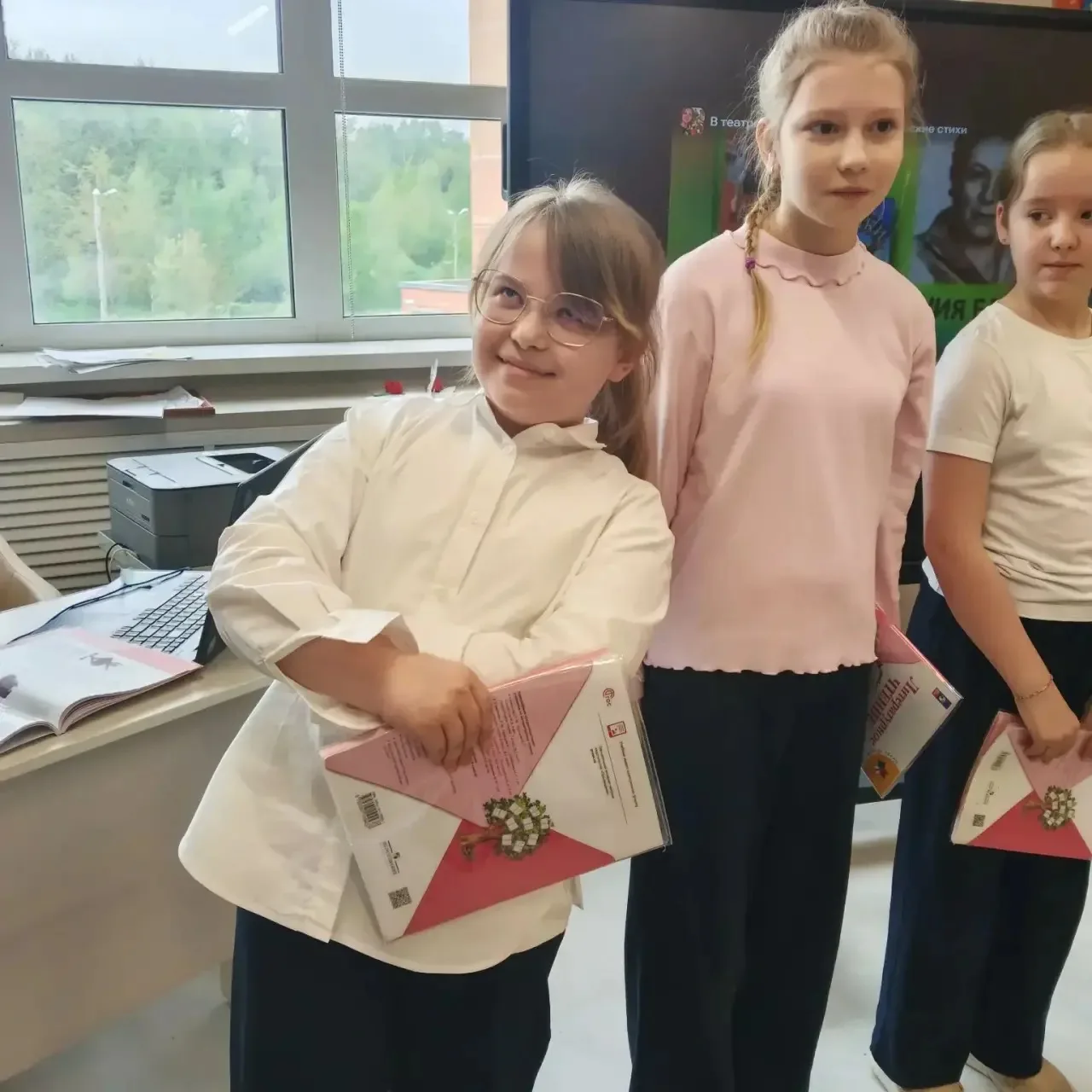 ✨Эмоции на сцене: что сложнее сыграть?✨  В рамках фестиваля «ПроЧтение» в 3-х классах школы №2 прошл