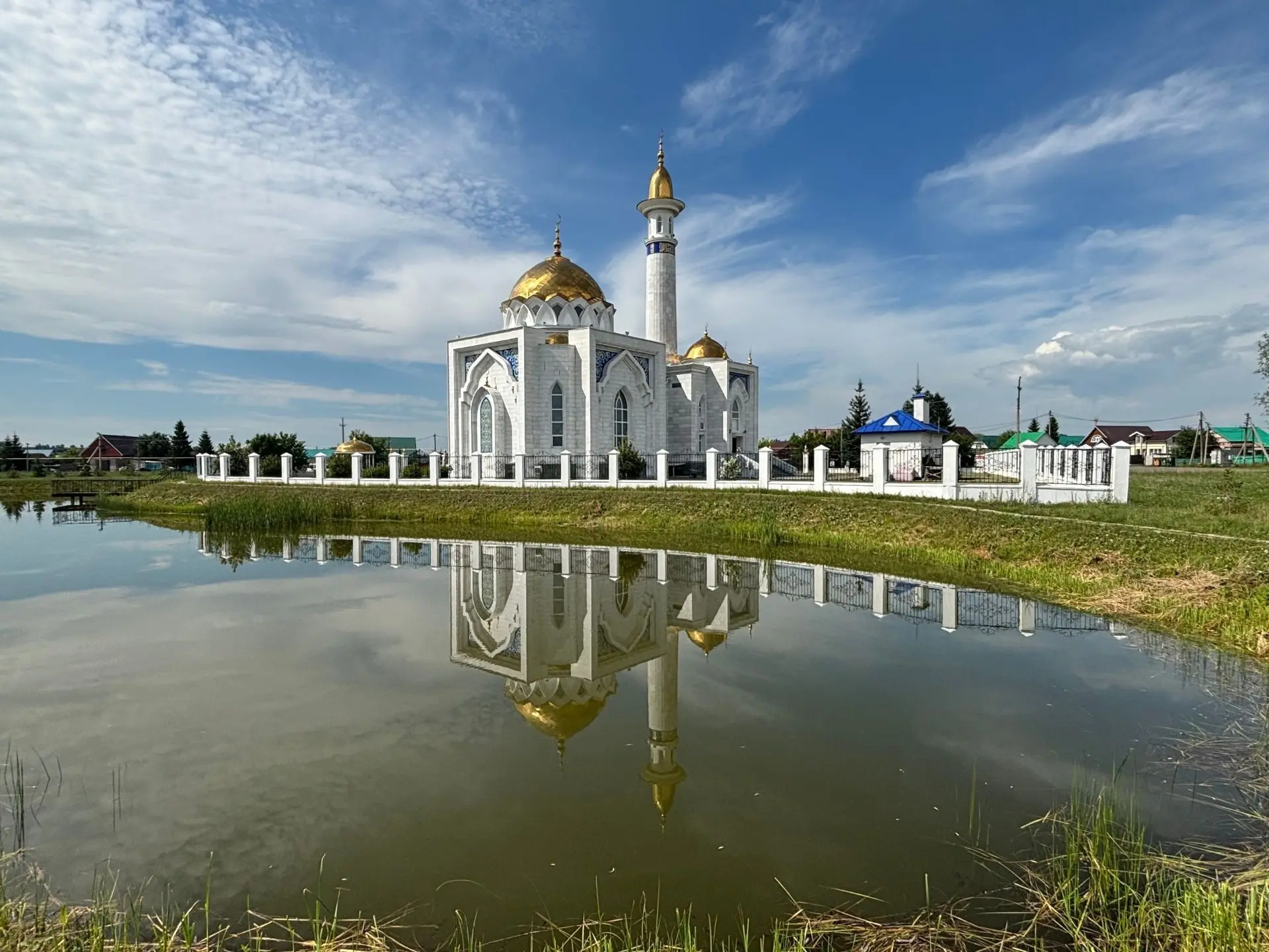 Коллектив Республиканского психотерапевтического центра встретил День медработника необычно и ярко! 