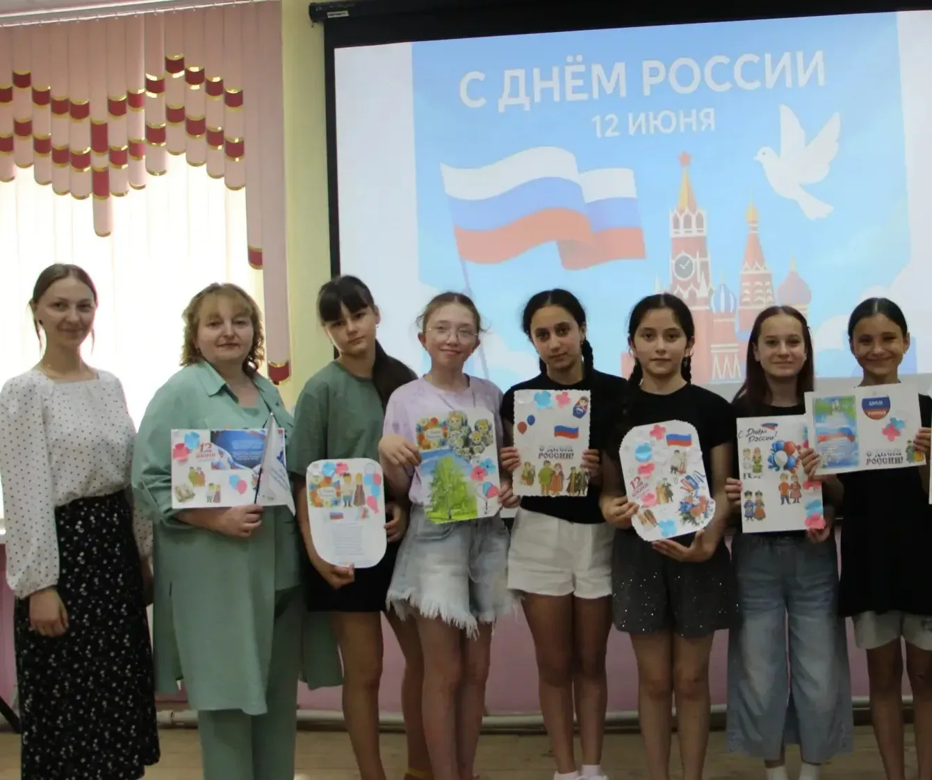 🇷🇺Преподаватель Марейчева Алена Алексеевна совместно с членом местного политического ...