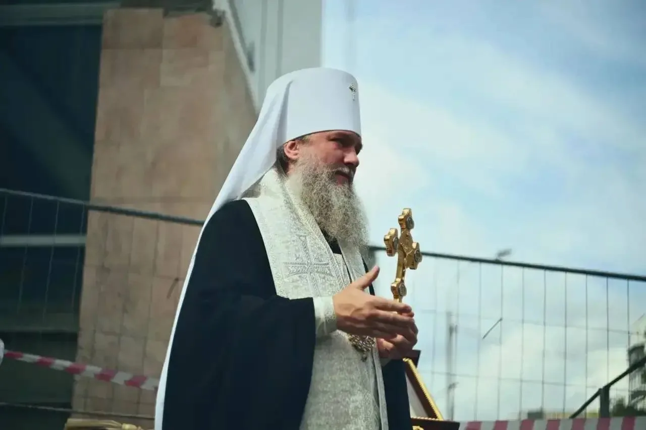 В Екатеринбурге совершен молебен перед началом создания мурала Государю Николаю Второму
