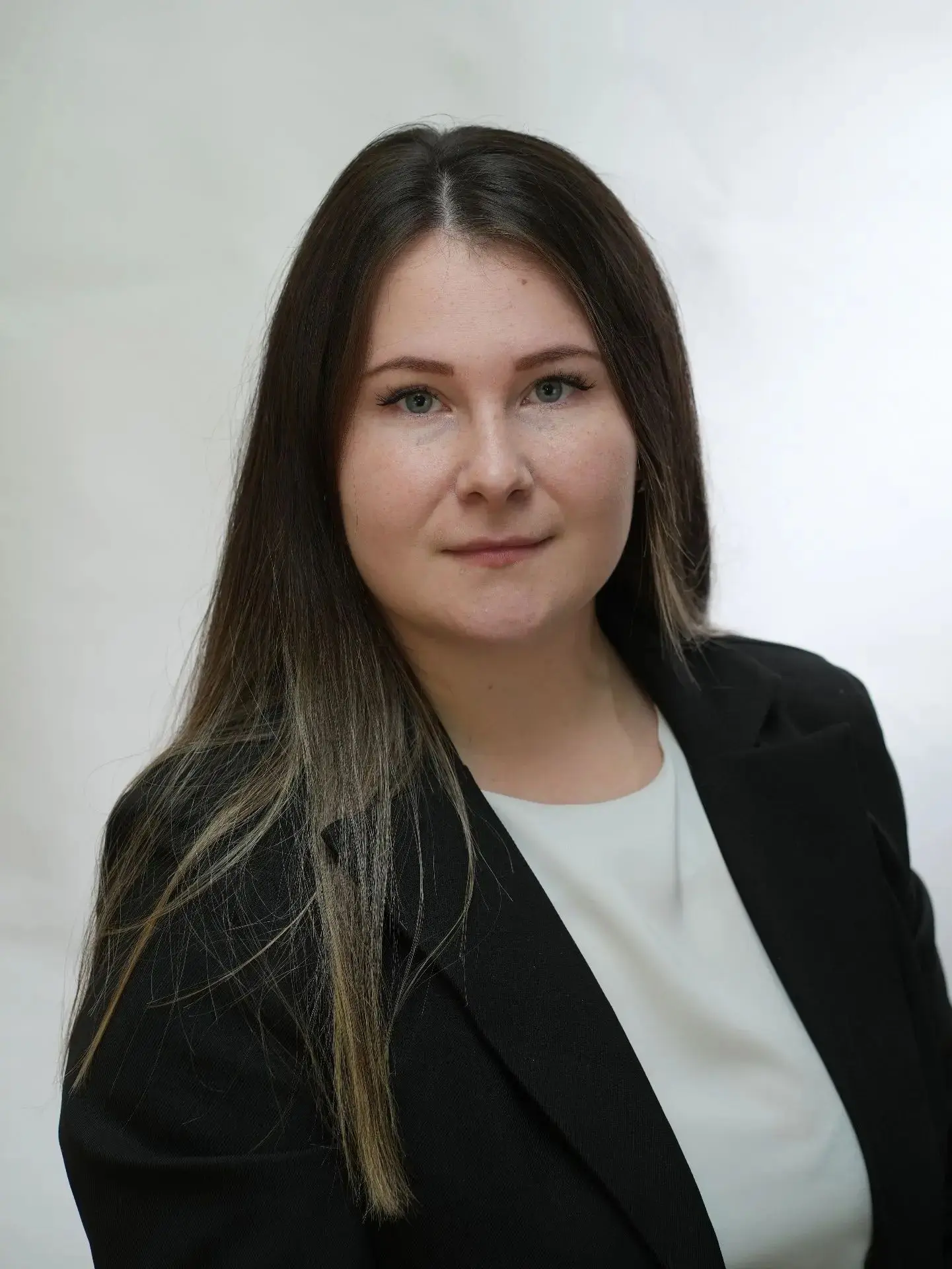 Сегодня День рождения у учителя русского языка и литературы Леонтьевой Татьяны Александ...