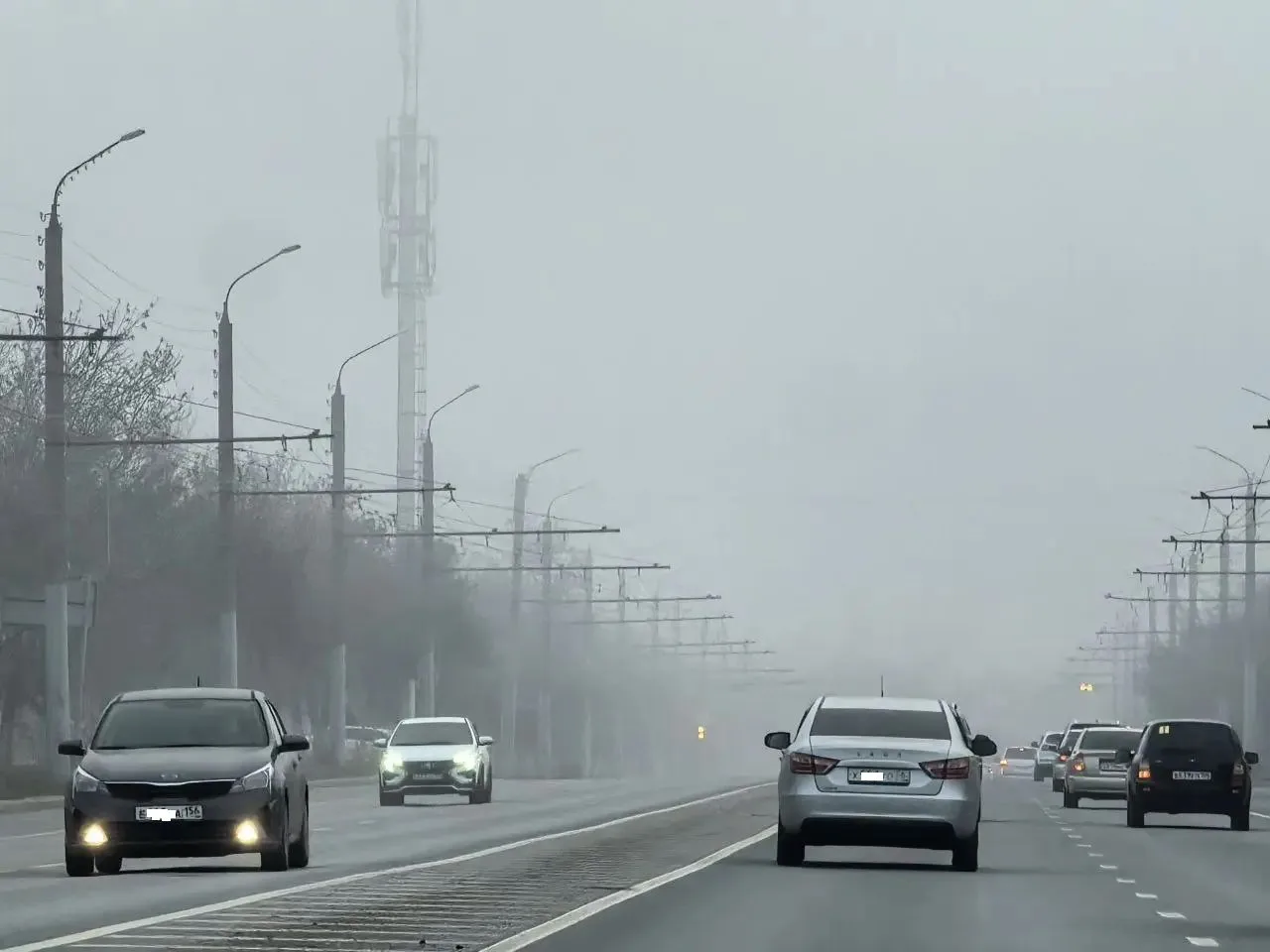 ❗Оренбуржье накрыло туманом. Дорожная обстановка сложная
