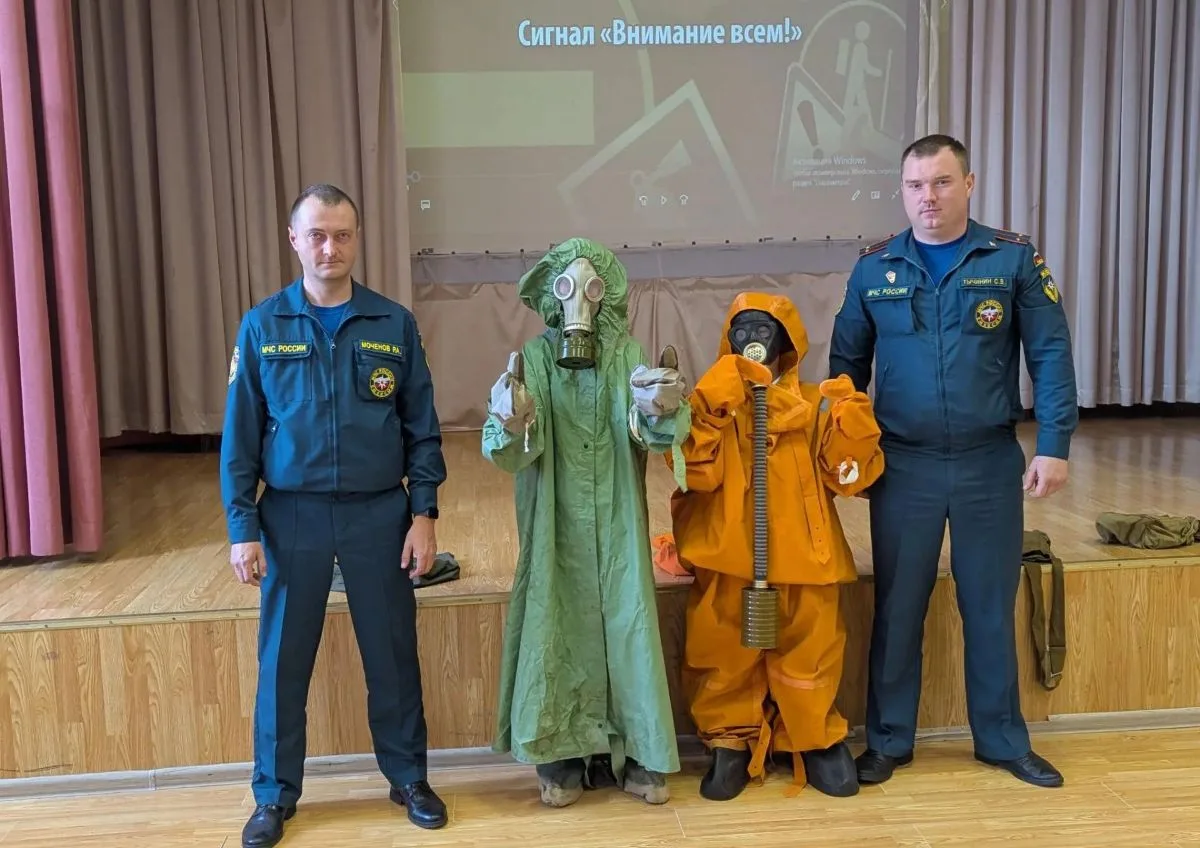 📸 Сотрудники МЧС провели открытый урок безопасности для одоевских школьников​