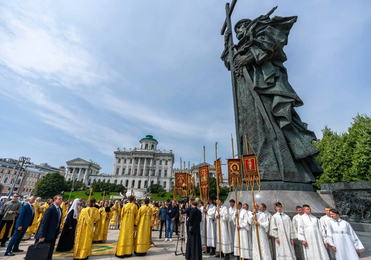 Сегодня, в День крещения Руси и День Памяти святого равноапостольного князя Владимира, Святейший Пат