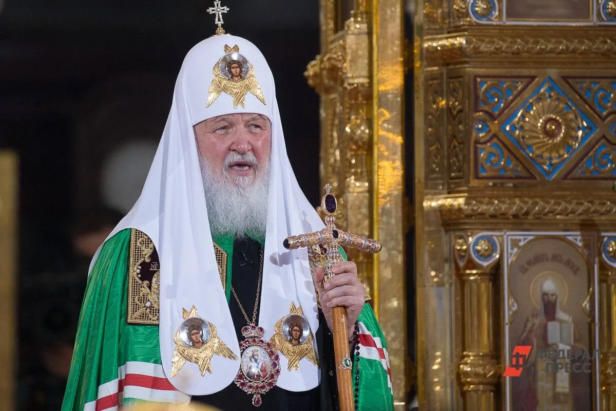 Патриарх Кирилл призвал мужей отговаривать жен от абортов. По его словам, Россия — огро...