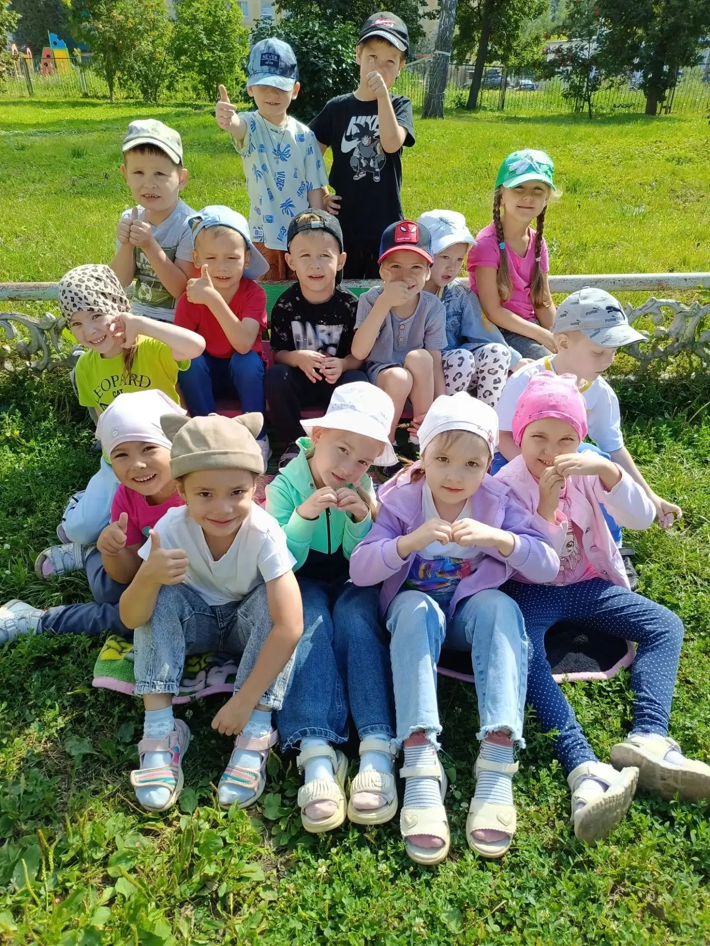 Ещё один замечательный день из жизни детей группы "Подснежники".