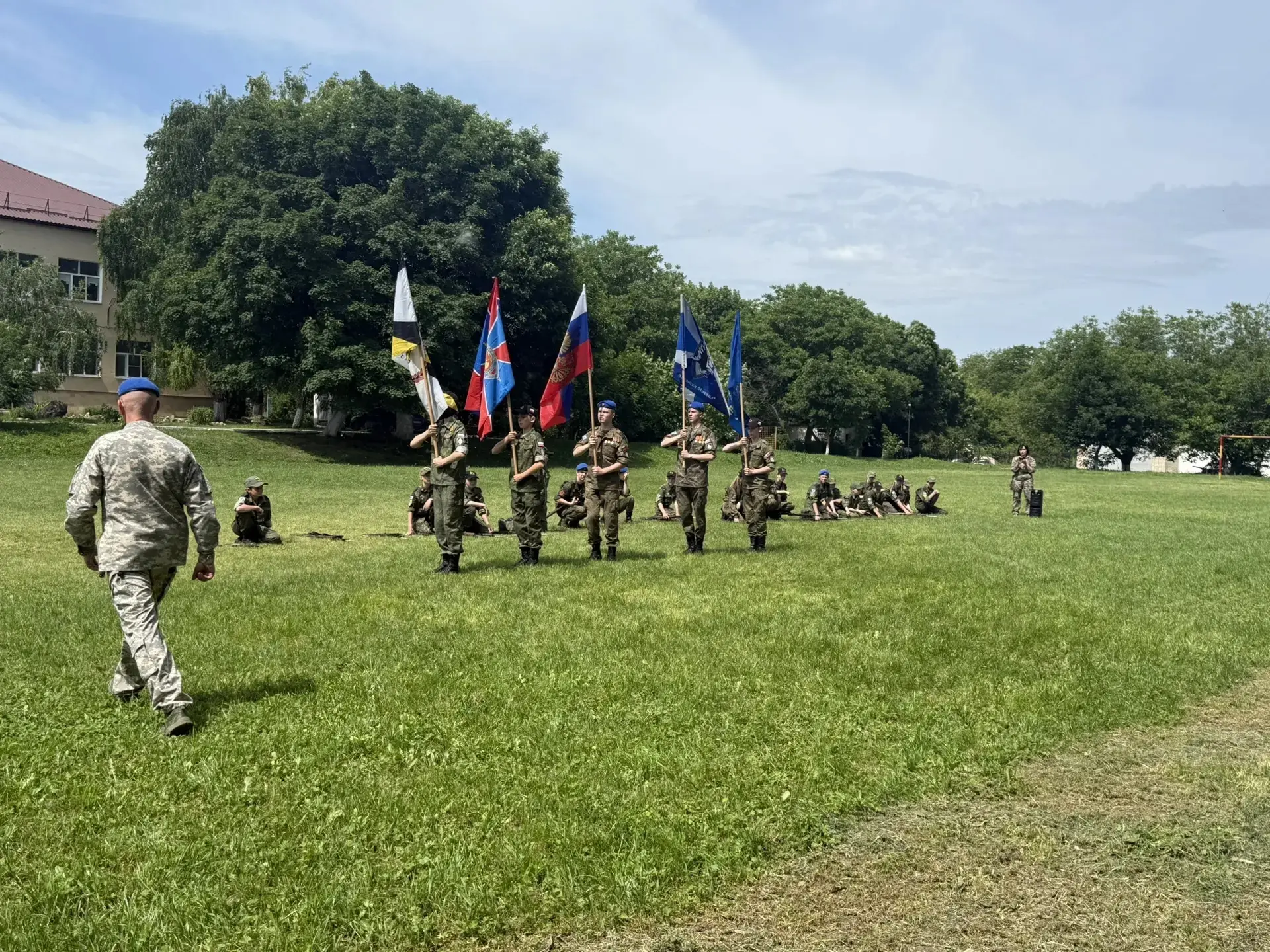 10 июня курсанты военно-патриотического клуба «Беркут» из г. Михайловска по приглашению культурно-до