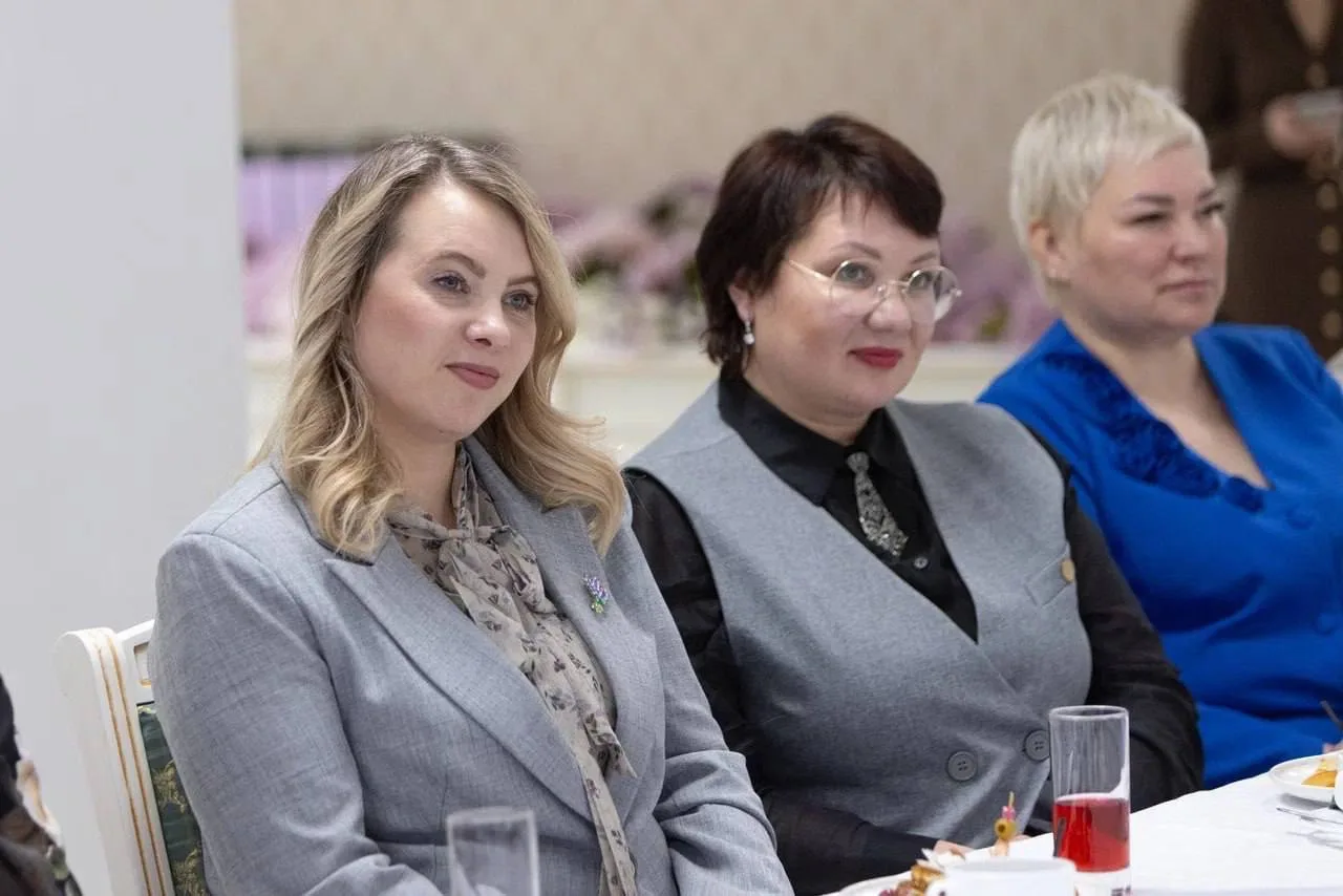 Вдохновляющие весенние встречи! 🌷  Приняла участие во встрече губернатора с активистками Союза женщи