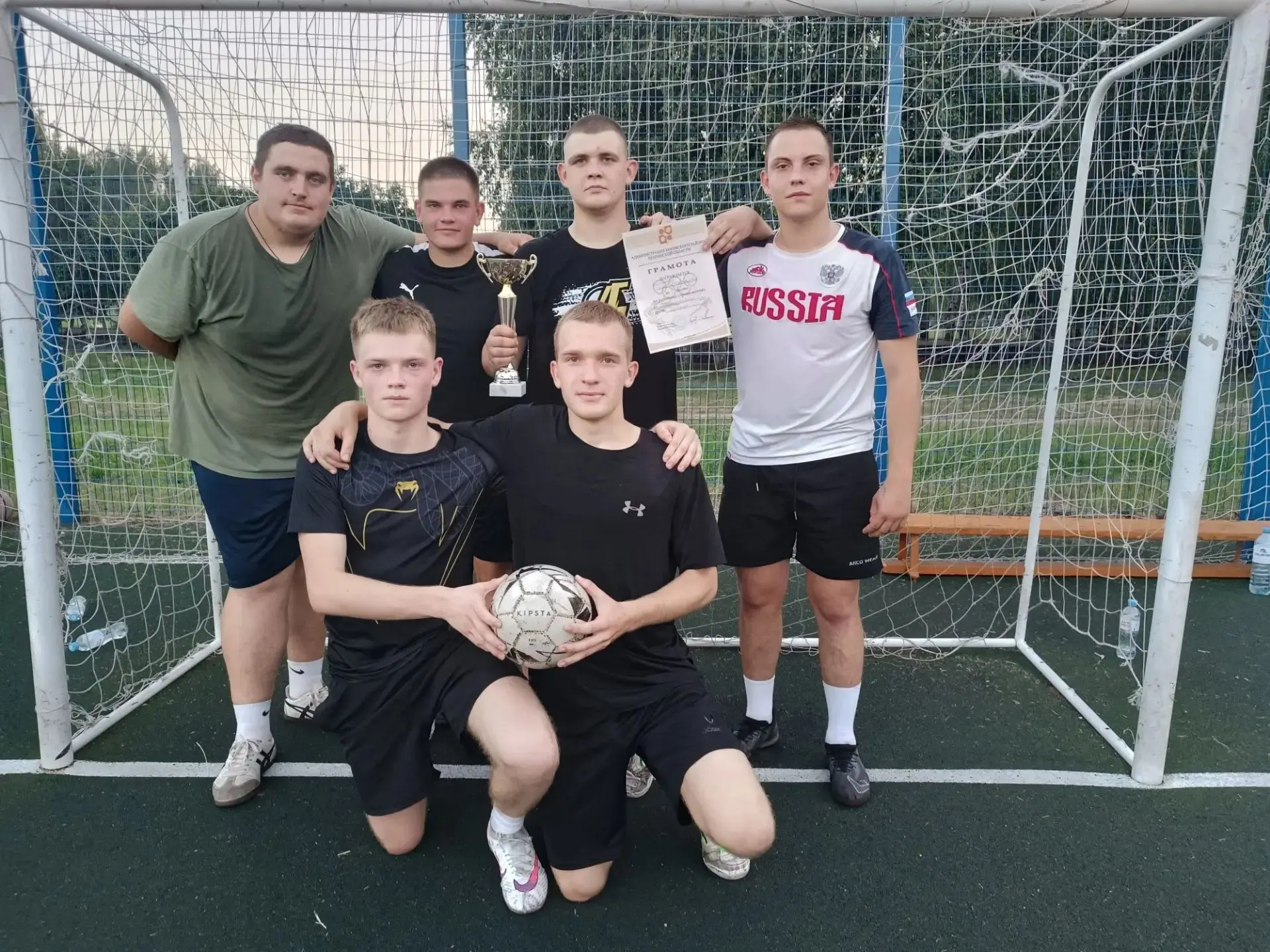🏆 6 августа на школьной спортивной площадке с. Вертуновка прошёл турнир по мини-футбол...