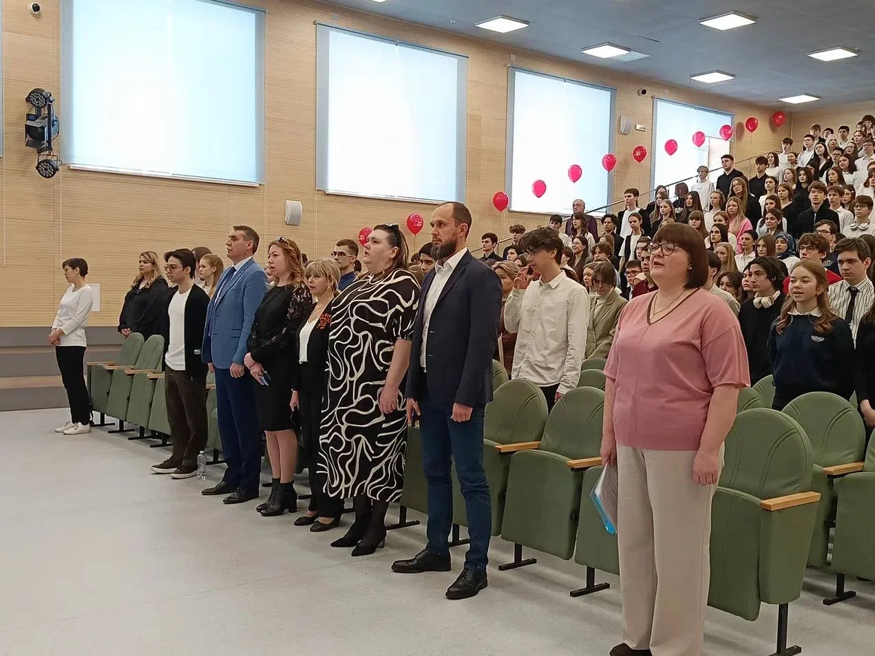 Сегодня в Видновской школе №11 состоялась масштабная акция «100 баллов для Победы», соб...