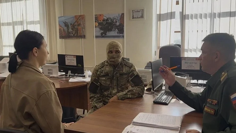 ♥️«Буду ждать тебя дома»: жена проводила мужа на СВО