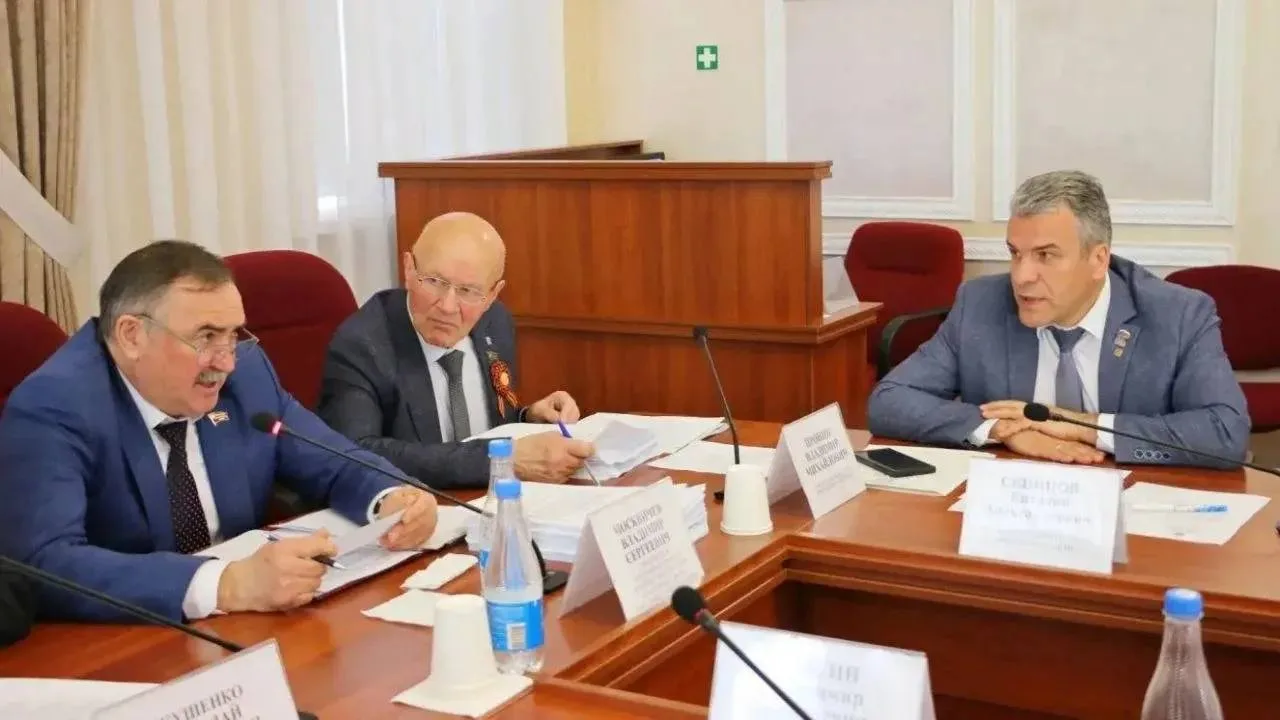 В Брянской области запретят продажу топлива детям  Комитет по законодательству поддержал проект зако